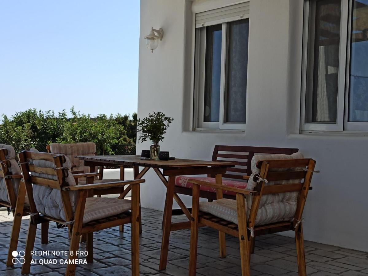 Sea Breeze Villa Лахания Екстериор снимка